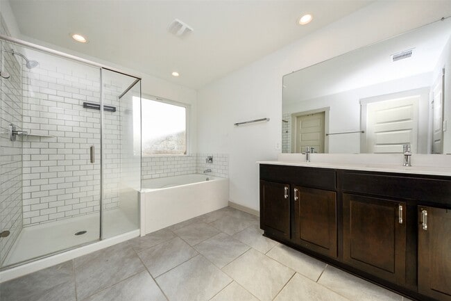 Building Photo - 28938 Yukon River Ct