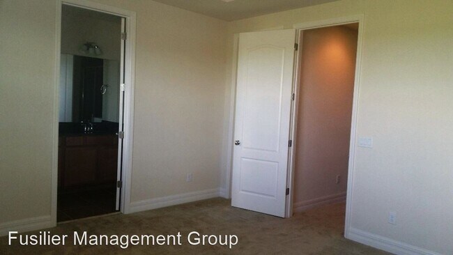 Building Photo - 2 br, 2.5 bath House - 9981 Eagle Creek Ce...