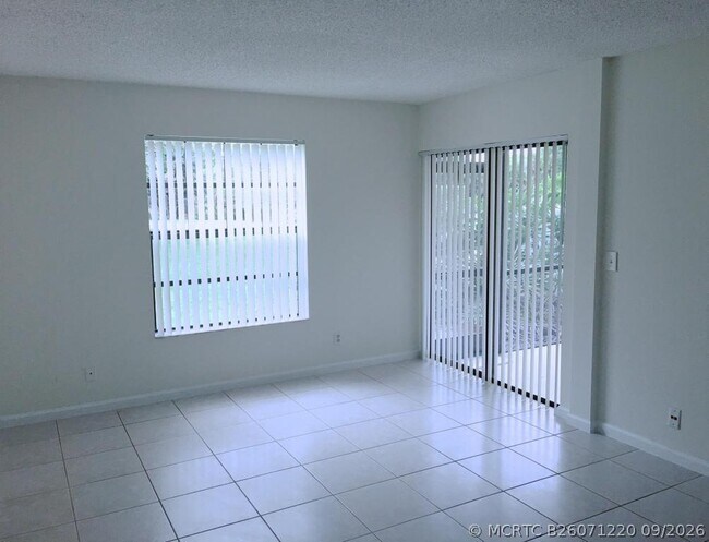 Building Photo - 3095 Inglewood Terrace