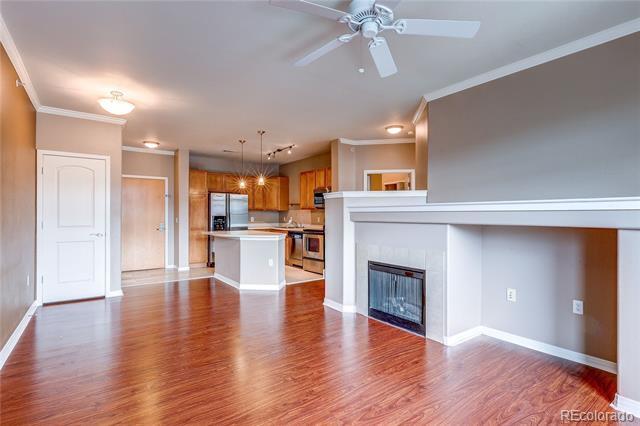 Building Photo - 10184 Park Meadows Dr