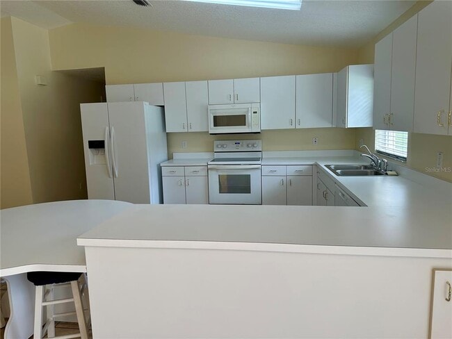 Building Photo - 4416 Redcoat Dr
