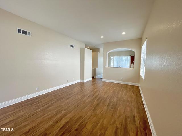 Building Photo - 425 Calle Mirasol