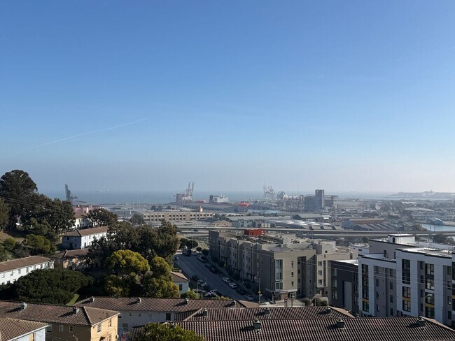 Building Photo - 1151 Wisconsin St