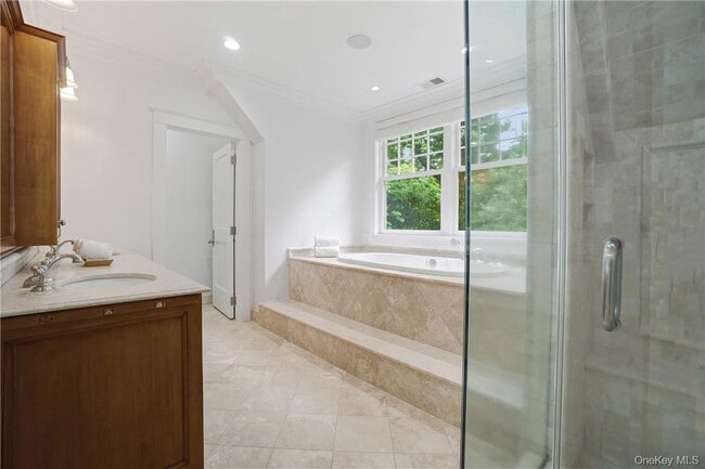 Building Photo - 8 Brady Rd