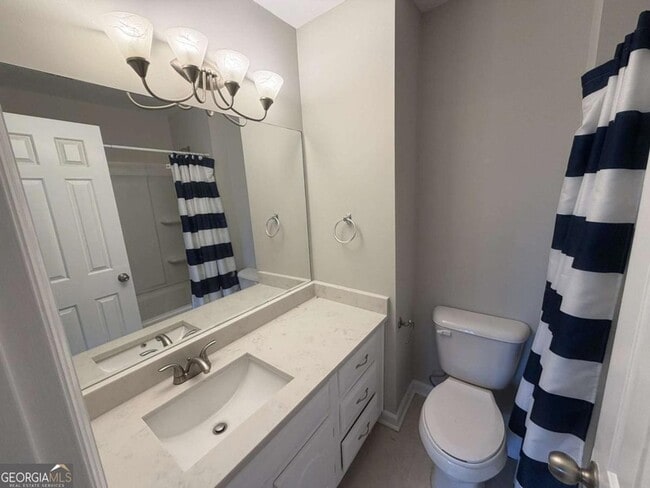 Building Photo - 2045 Fairways Ct