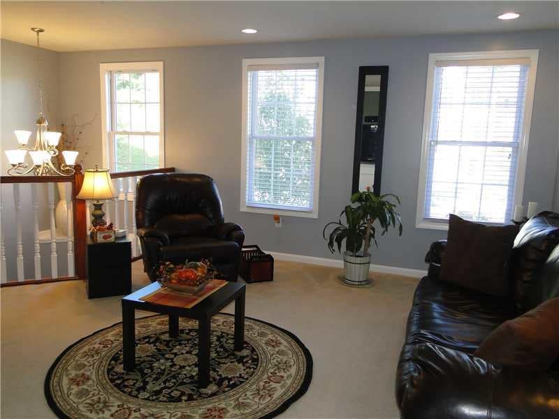 Building Photo - 241 Persimmon Lane