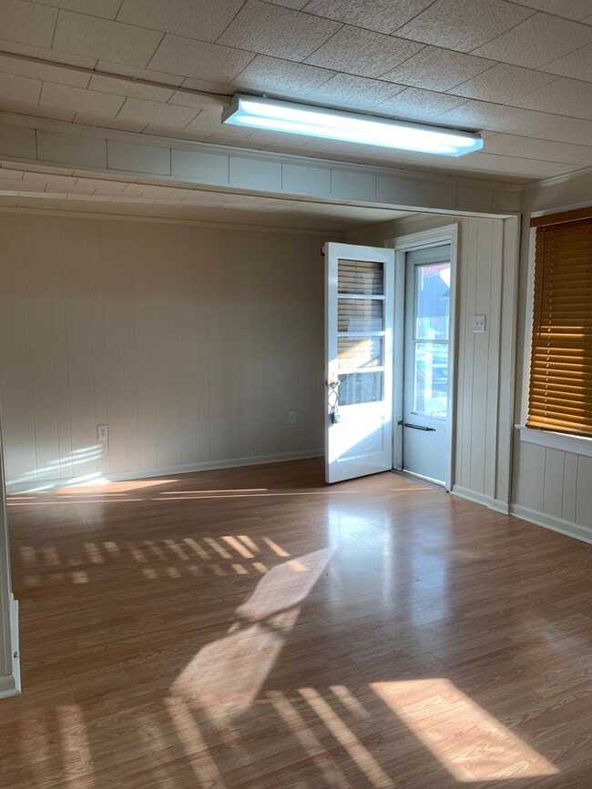 Building Photo - Single Family House located on South Vermont Street, Williamsport MD