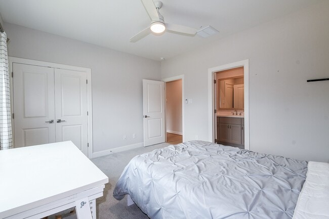 Building Photo - 25234 Calhoun Creek Dr