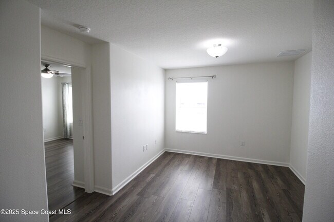 Building Photo - 4369 Alligator Flag Cir