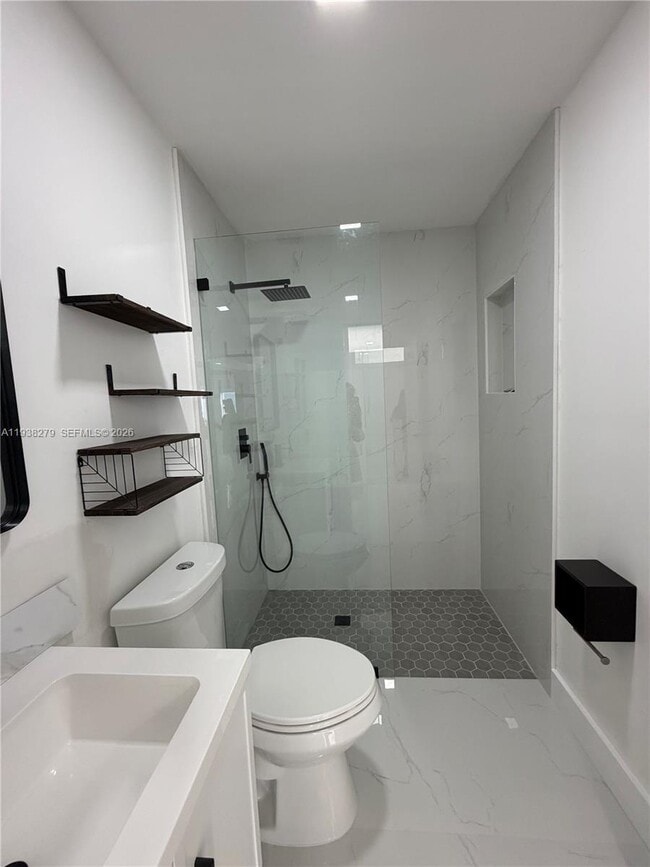 Building Photo - 5051 SW 128th Ct