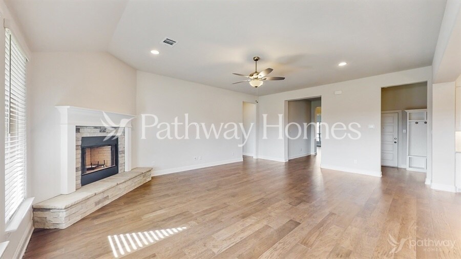 Building Photo - 217 Brazos Dr