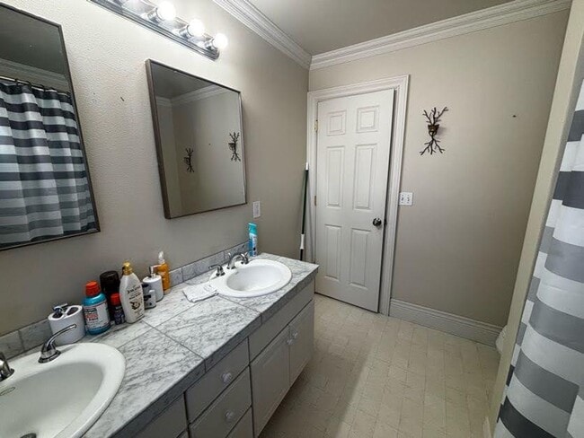 Building Photo - Lovely 3 Bedroom Home for Rent in Everett