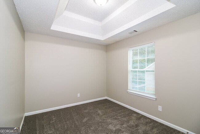 Building Photo - 230 Cinnamon Oak Cir