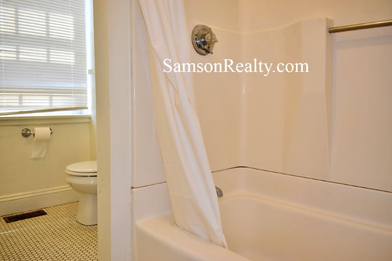 Building Photo - 298 Hope St