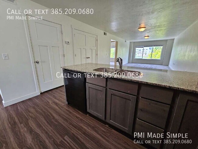 Building Photo - 783 E 550 S