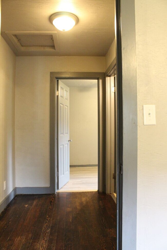 Building Photo - Spacious House for Rent in the Heart of Tu...
