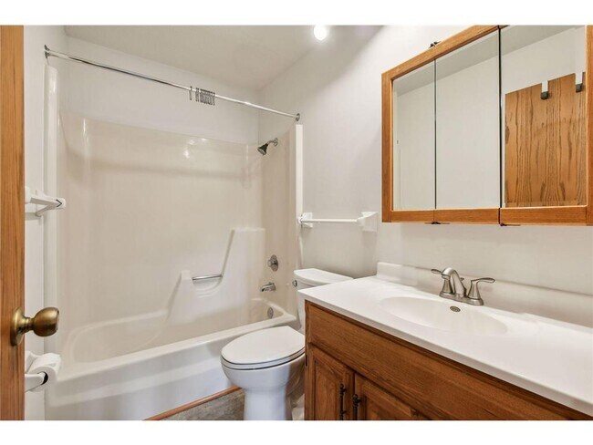 Building Photo - 4575 W 80th St Cir