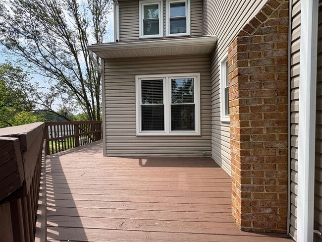 Building Photo - 2 Bedroom 2.5 Bathroom in Hummelstown!