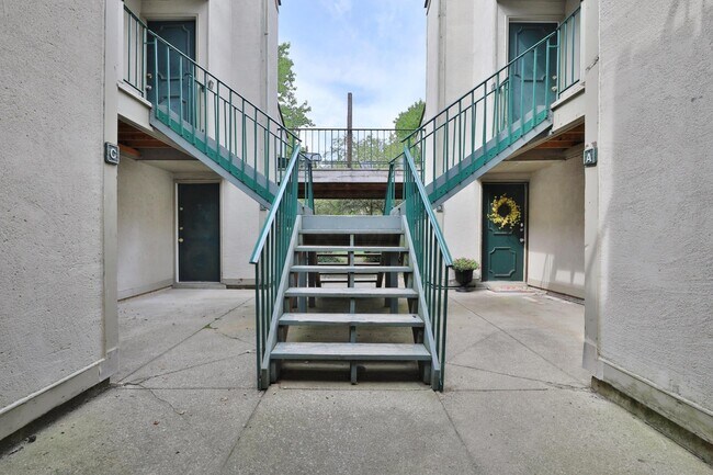 Building Photo - 4645 Merrimar Cir E
