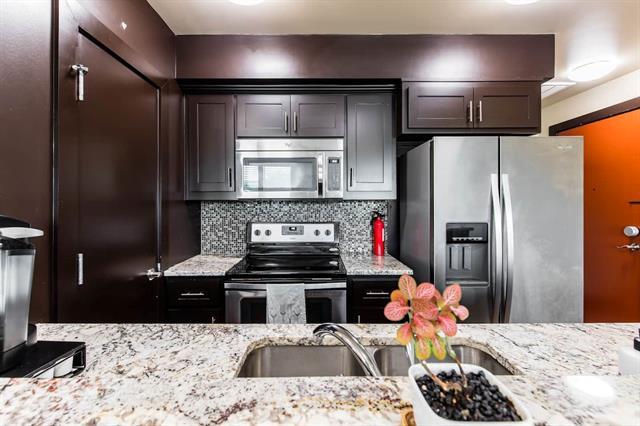 Building Photo - 1125 S Jennings Ave