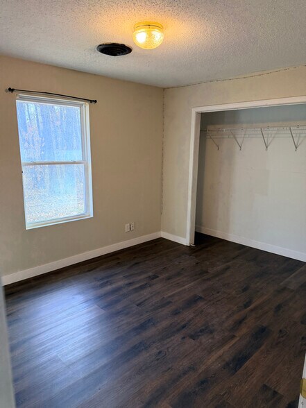 Building Photo - 11999 Paradise Ridge