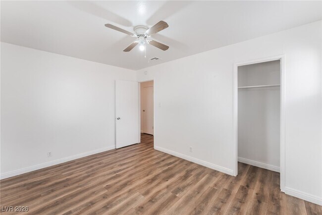 Building Photo - 1109 Tumbleweed Ave