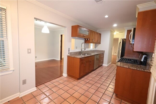 Building Photo - 19 Brittany Way NE