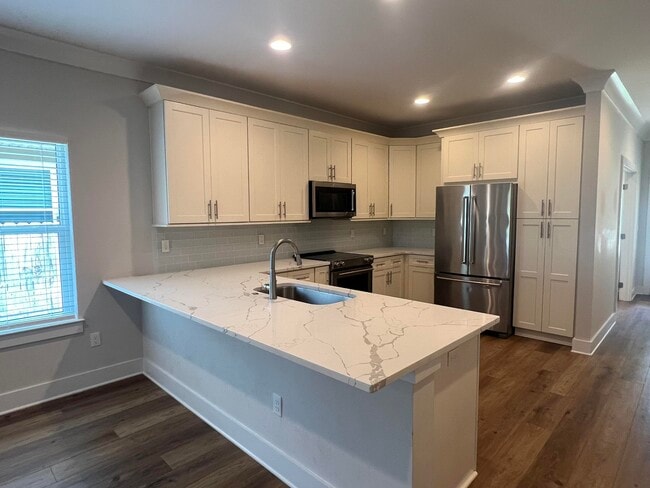 Building Photo - 201 Marsh Landing S