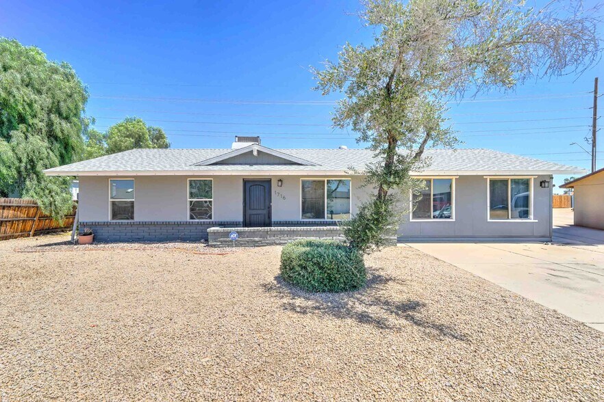 Primary Photo - 1716 W Villa Theresa Dr