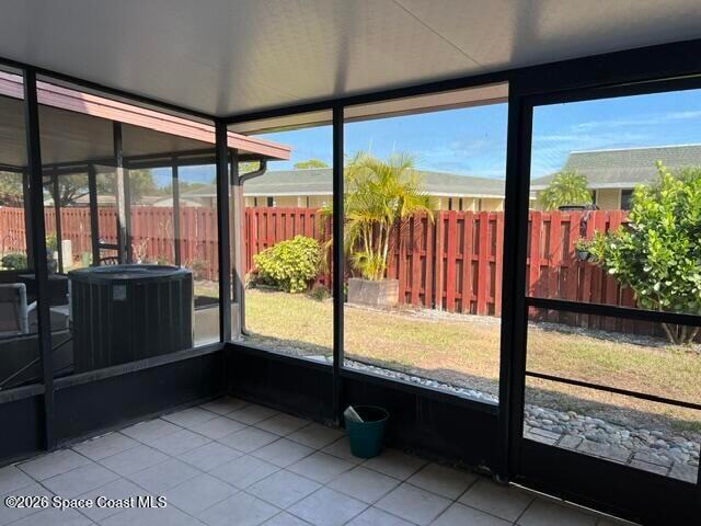 Building Photo - 1514 Manor Dr NE