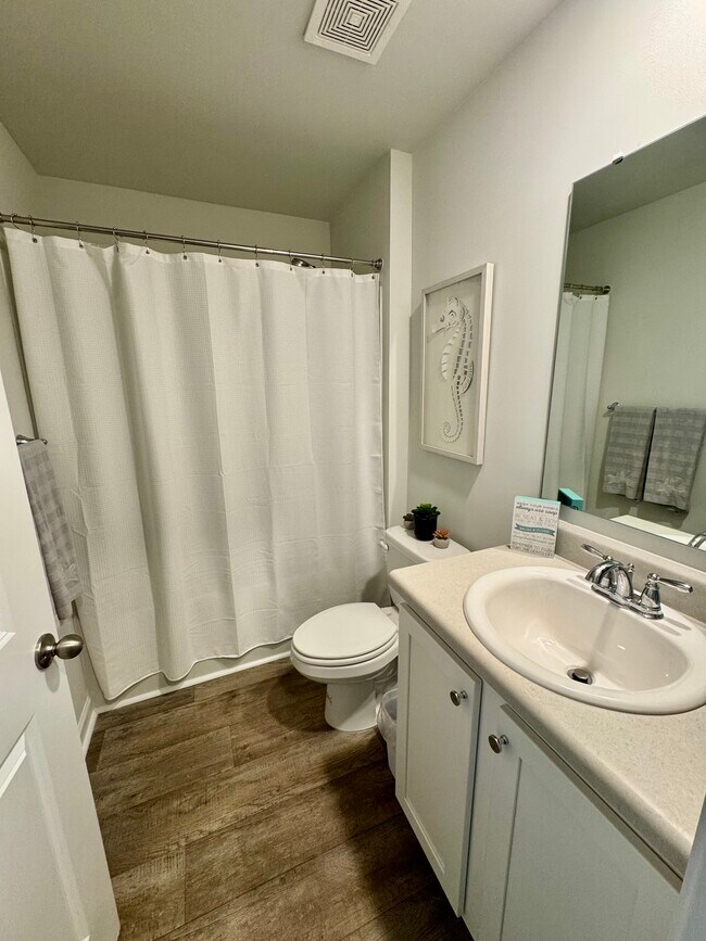 Building Photo - 212 Spotted Owl Wy NE