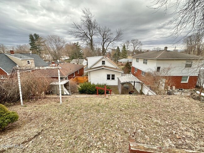 Building Photo - 36 Daytona Ave