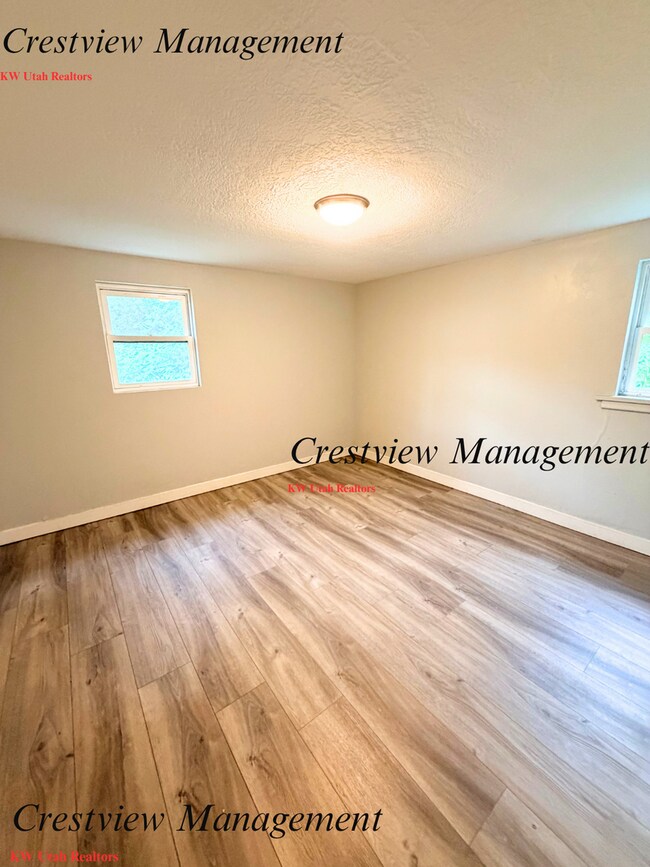 Building Photo - 2029 Monroe Blvd