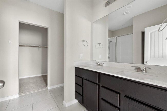 Building Photo - 6920 Ranchito Dr