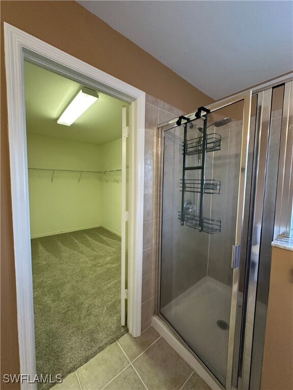 Building Photo - 8100 Allamanda Ct