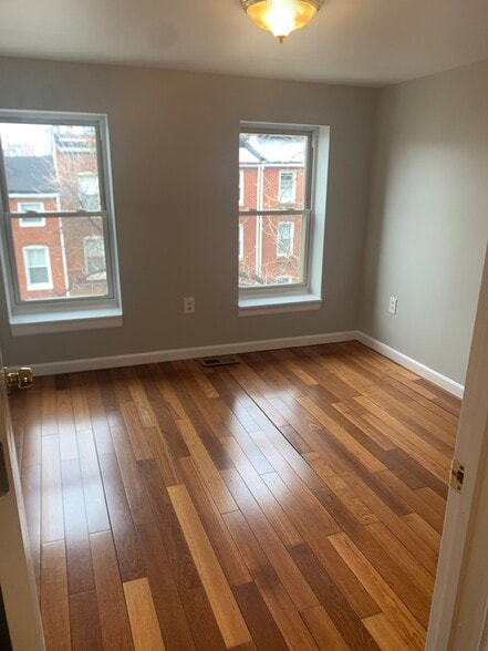 Building Photo - 117 S Wolfe St