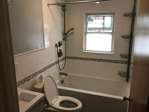 Building Photo - 43 Wilson Ave