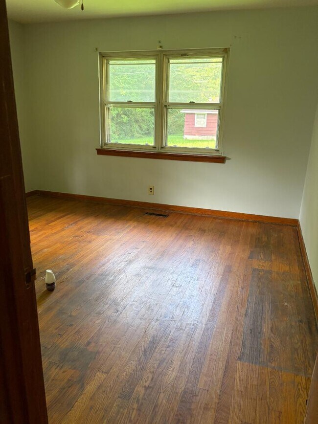 Building Photo - 4925 Ter R