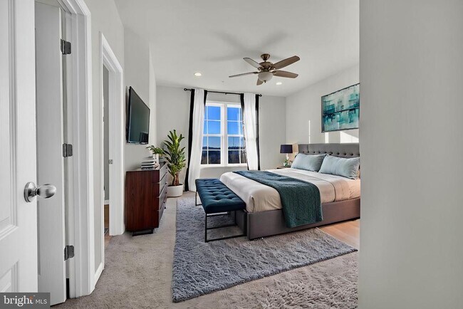 Building Photo - 1106 Overlook Wy