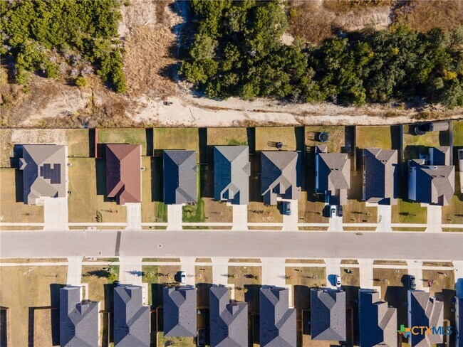 Building Photo - 1634 Dryden Ave