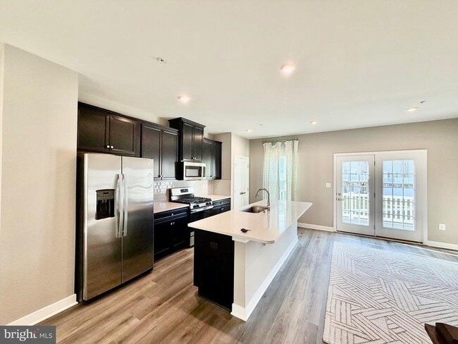 Building Photo - 149 Lawndale Dr