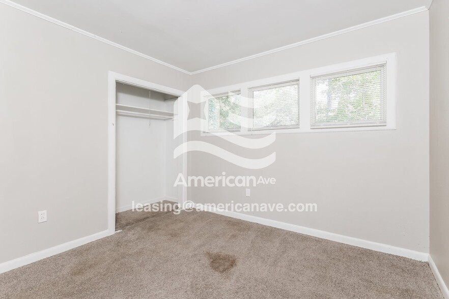 Building Photo - 1744 Cheswood Dr