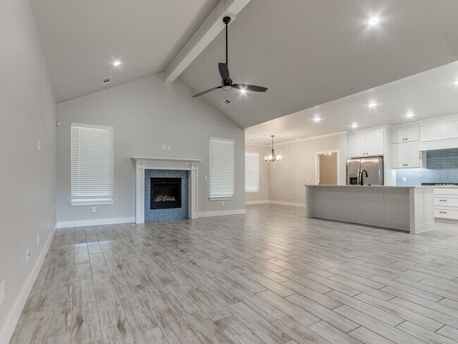 Building Photo - 3201 Hayven Cir