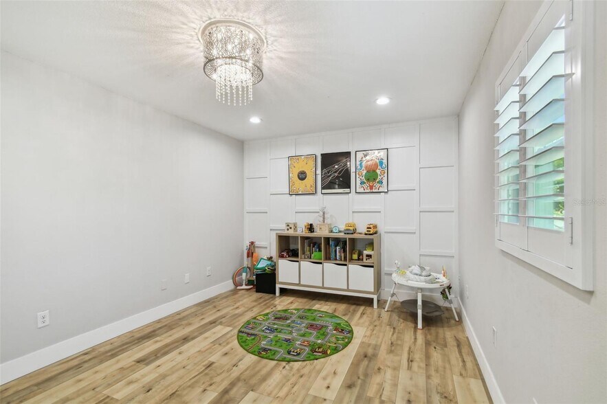 Building Photo - 4203 W Cleveland St