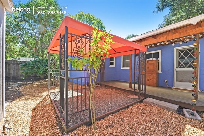 Building Photo - 420 9th Ave