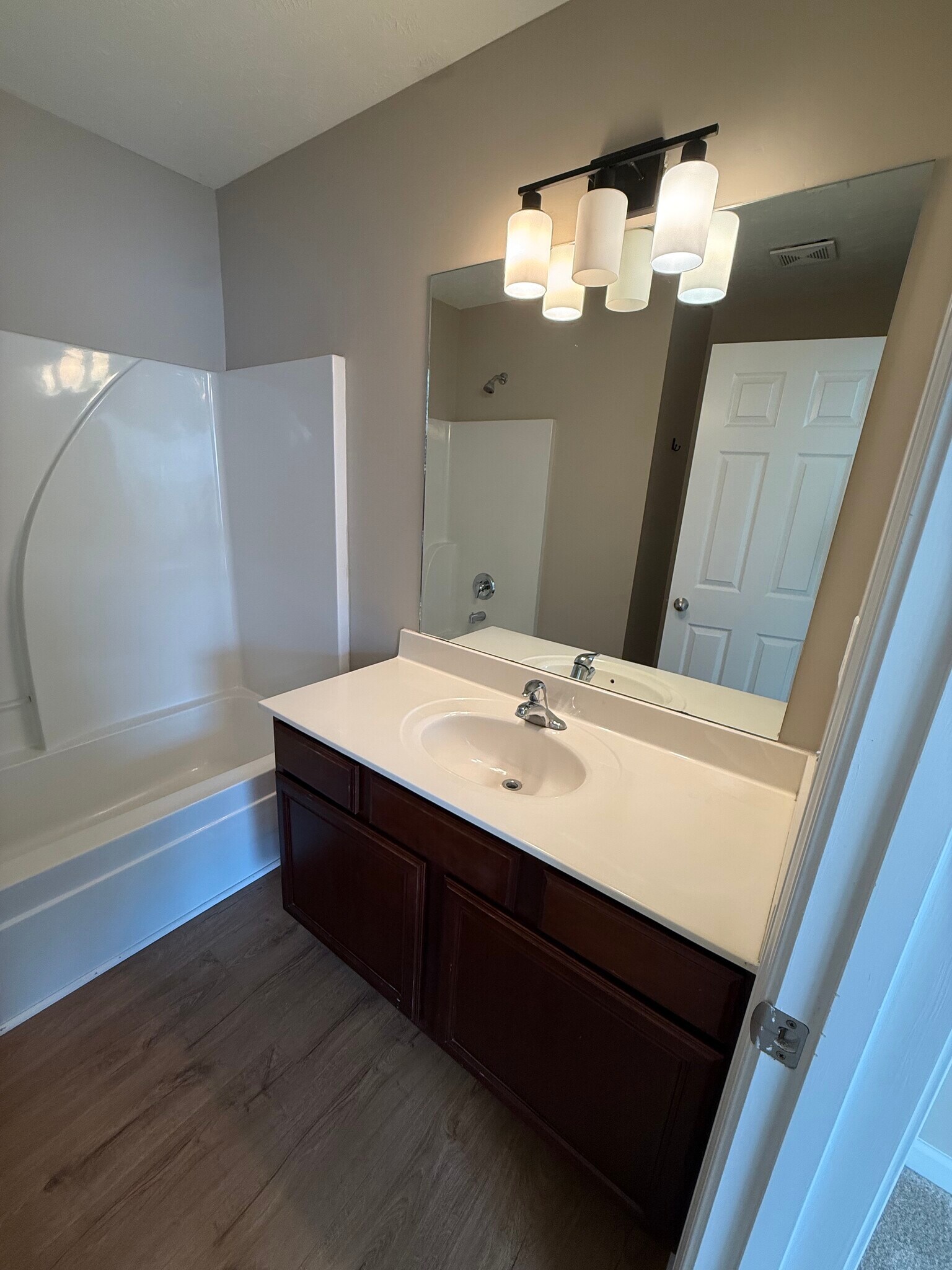 Building Photo - 2028 Shaylin Loop