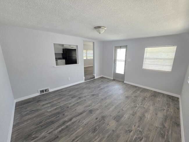 Primary Photo - 2023 Kepner Dr