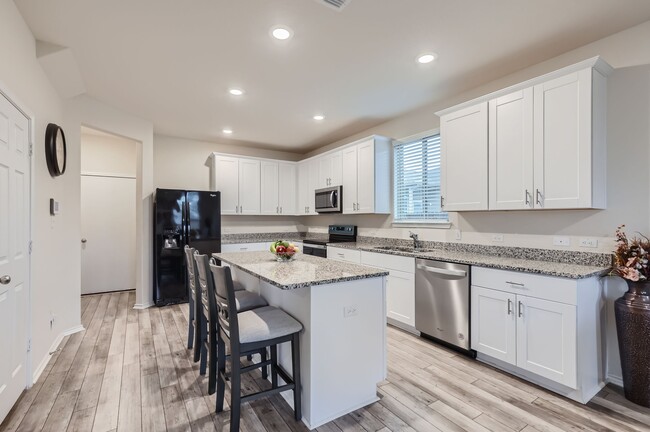 Building Photo - 21 Snowy Plover Ln