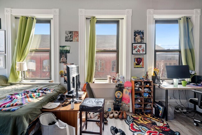 Building Photo - 23 Bedford Square