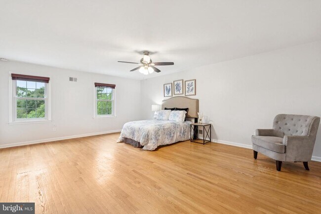 Building Photo - 13204 Lantern Hollow Dr